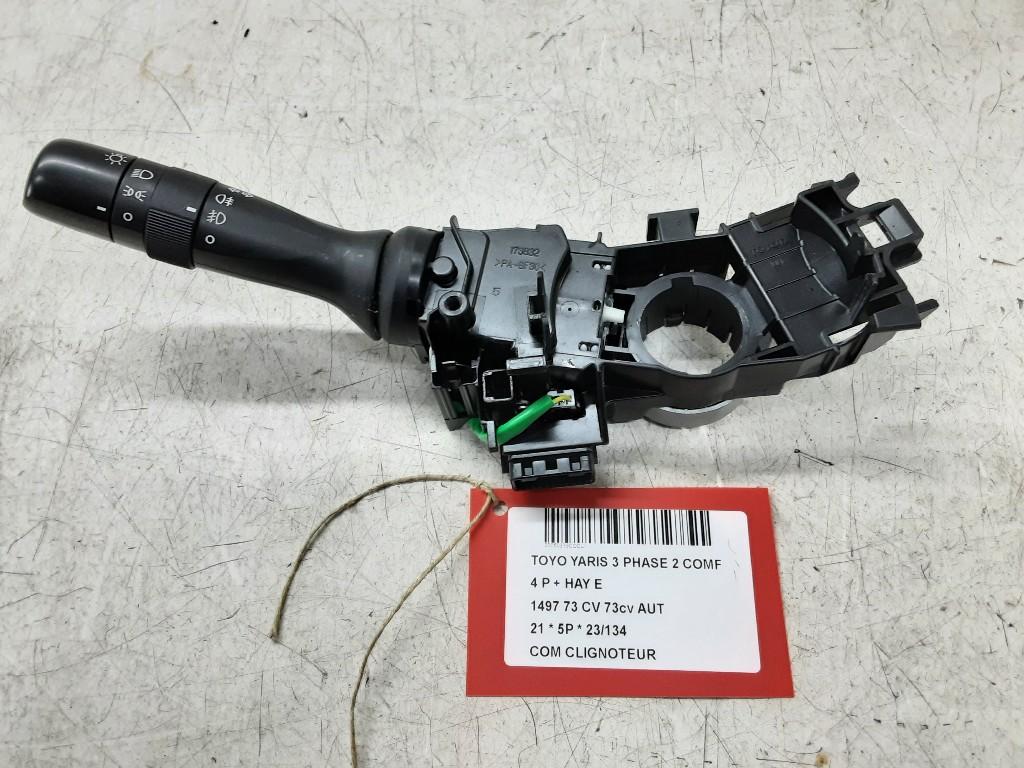 KNIPPERLICHTSCHAKELAAR Toyota Yaris III (P13) (17F938), Gebruikt, Mevr. I. Hauben, Toyota, Rue de l'Espoir 34 34
4030  GRIVEGNÉE, BE