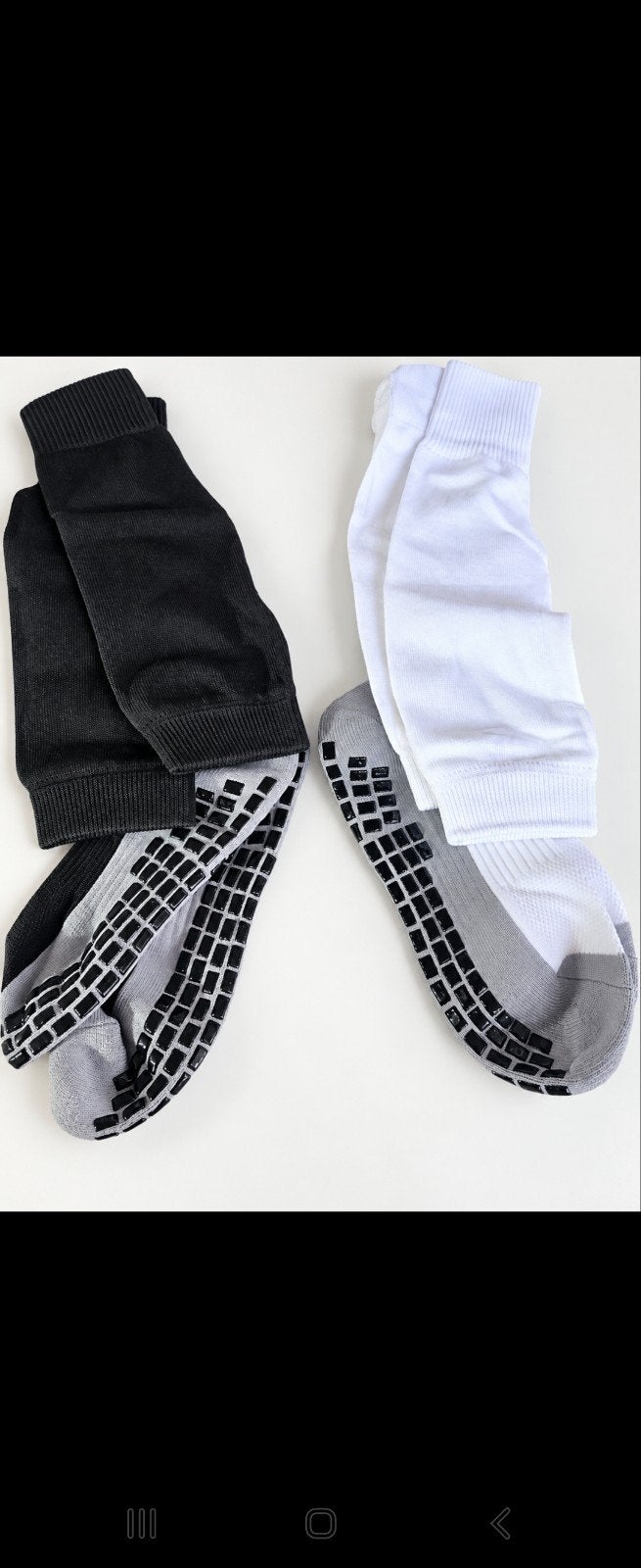 Nieuwe voetbal gripsokken + sleeves – One Size – zwart/wit, Enlèvement ou Envoi, Neuf, Chaussures