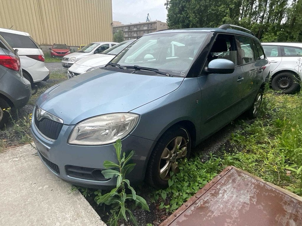 Voiture voyageurs Skoda Fabia 2012, Achat, Entreprise, Autres carburants, Autre carrosserie