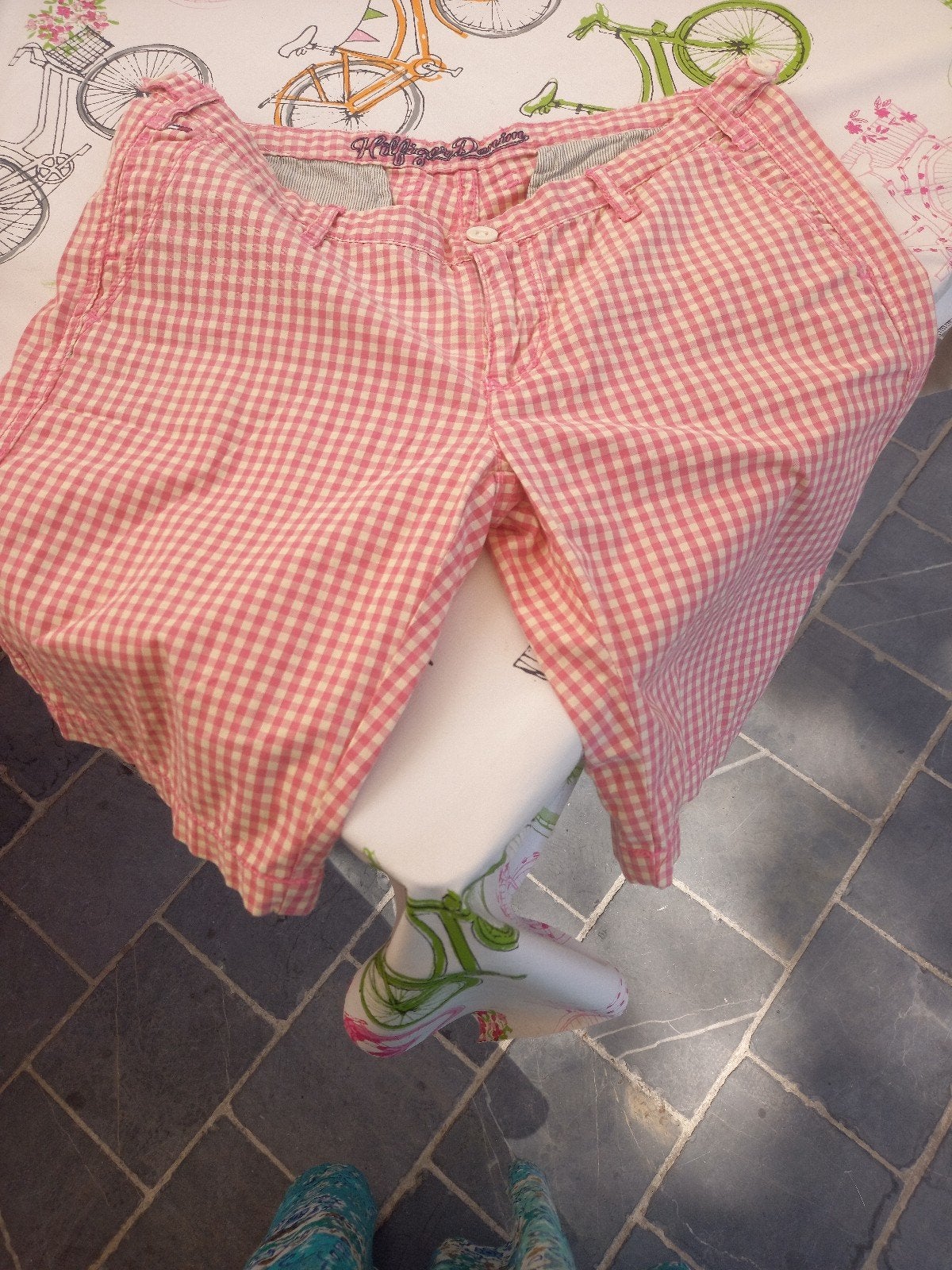 Hilfinger bermuda maat 28, Kleding | Heren, Broeken en Pantalons, Ophalen, Roze
