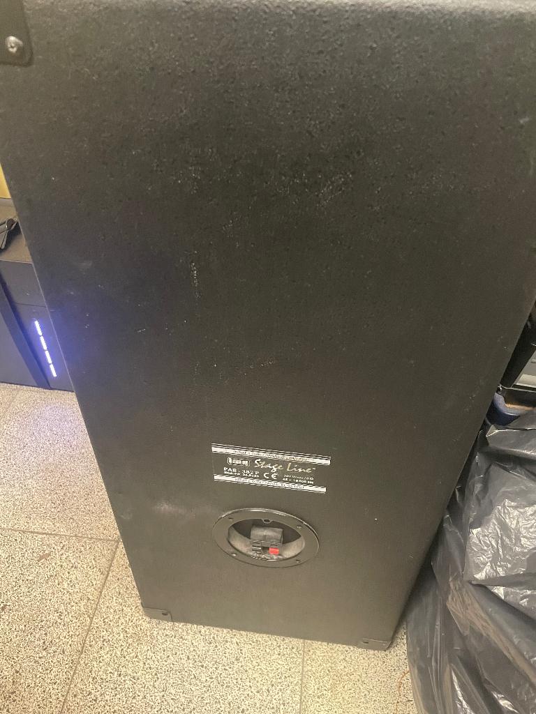 Muziekboxen, TV, Hi-fi & Vidéo, Enceintes, Autres marques, Enlèvement, Utilisé, Haut-parleurs Frontaux, Arrière ou Stéréo