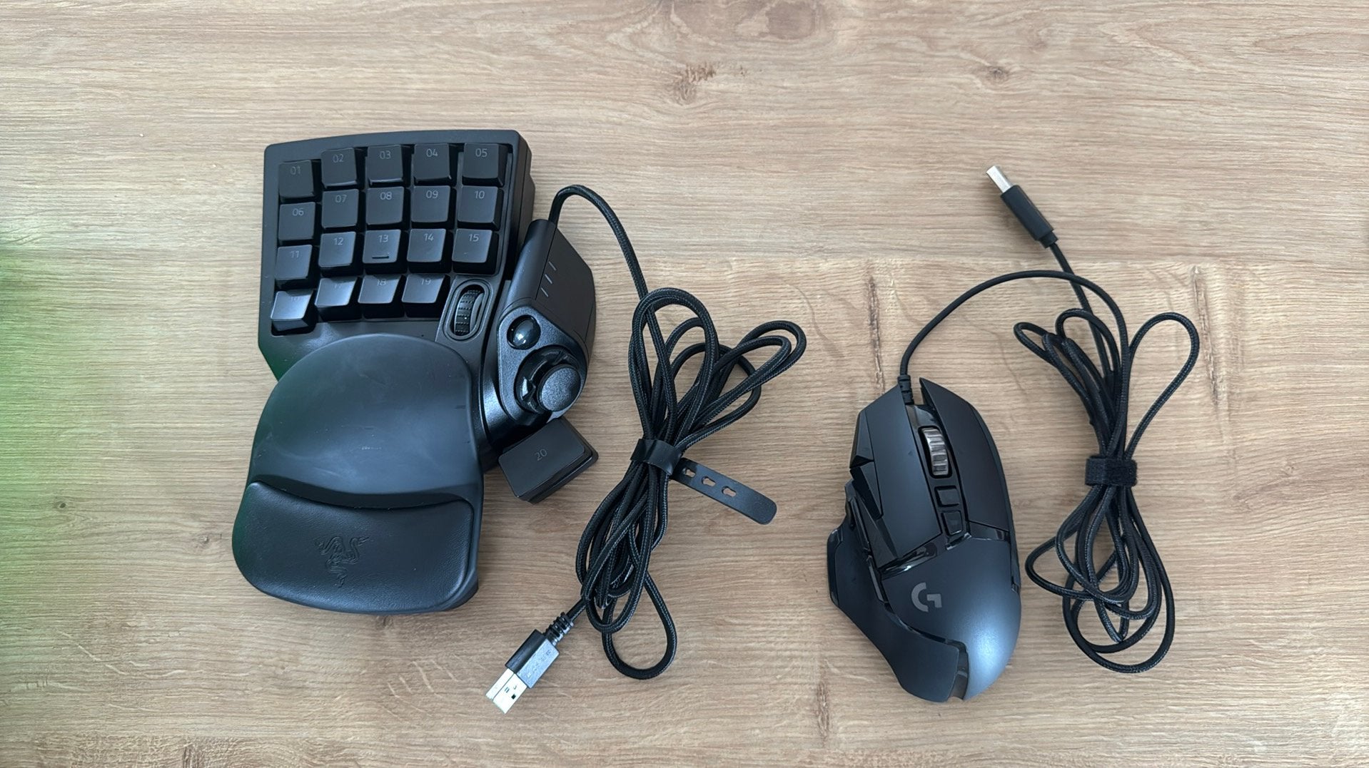 Gaming - Kit - Clavier Razer et Souris Logitech, Computers en Software, Muizen, Ophalen, Zo goed als nieuw, Muis