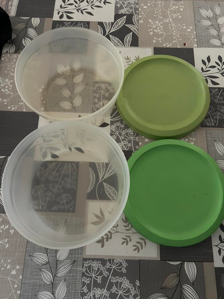 2 stuk Plastiek potje, Ophalen, Zo goed als nieuw
