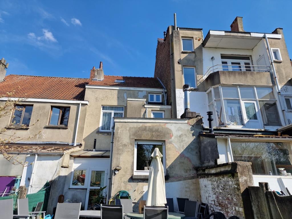Travaux de peinture  sur façade Professionnel