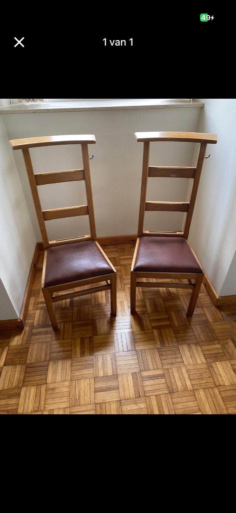 Kerkstoelen, Huis en Inrichting, Stoelen, Bruin, Zo goed als nieuw, Vier, Antiek