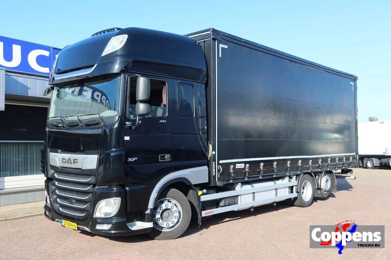 DAF XF 480 6X2 schuifzeil + schuifdak, Voorbereiding les aut, Auto's, Automaat, Zwart, Bedrijf, Diesel
