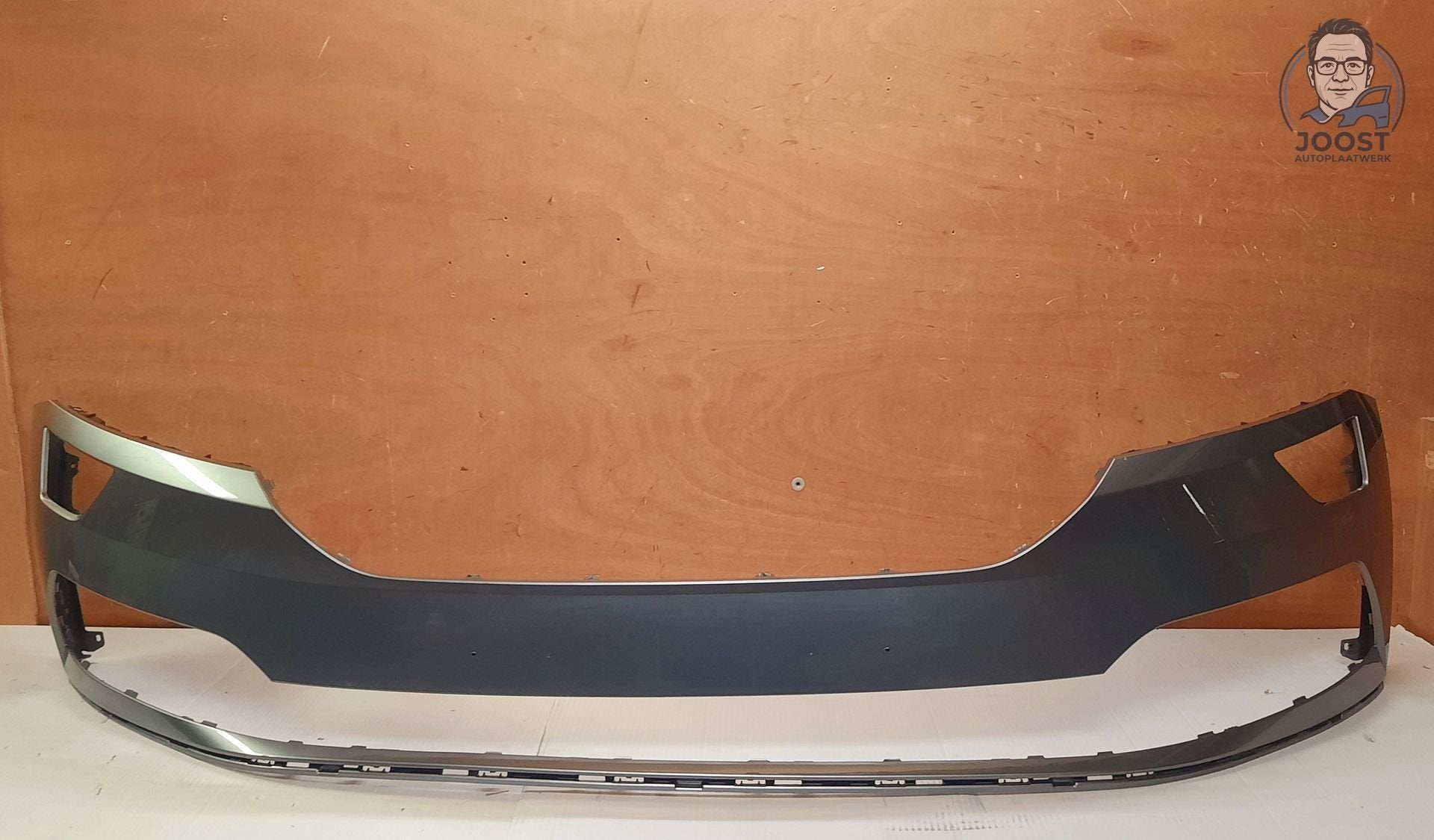 Voorbumper orgineel Skoda Karoq v.a 2017 57A807221, Origine de la pièce connue, Utilisé, Skoda, -tr. Vaclava Klementa 869, 293 01 Mlada Boleslav, CZ