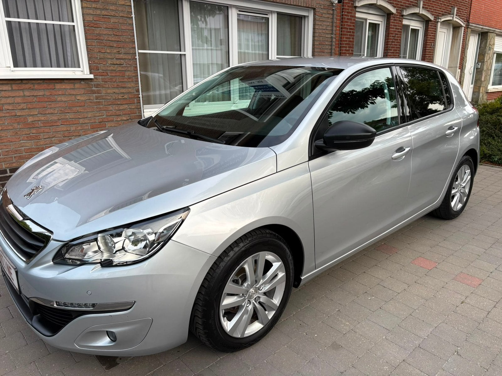 Peugeot 308 1.2i! Nieuwstaat* Airco* Navi* Camera* Garantie!, Auto's, Voorwielaandrijving, Testrit aan huis, Stof, 1199 cc
