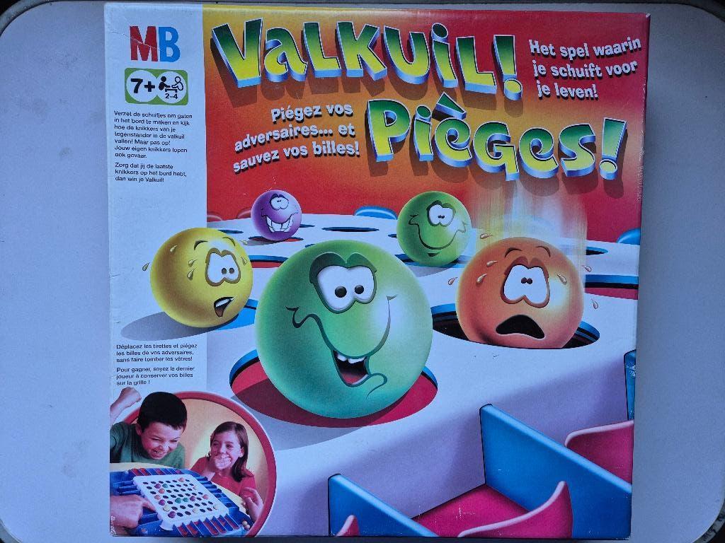 Valkuil, Hobby en Vrije tijd, Een of twee spelers, Ophalen of Verzenden, Zo goed als nieuw, MB spelen