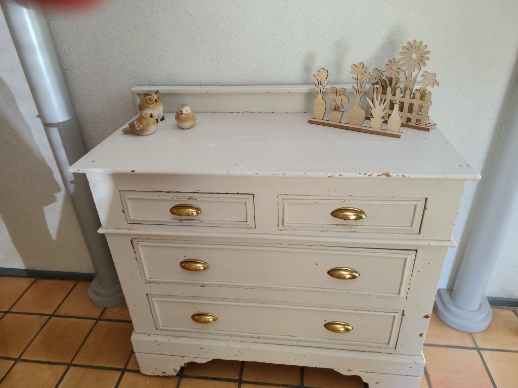 Commode vintage, Enlèvement