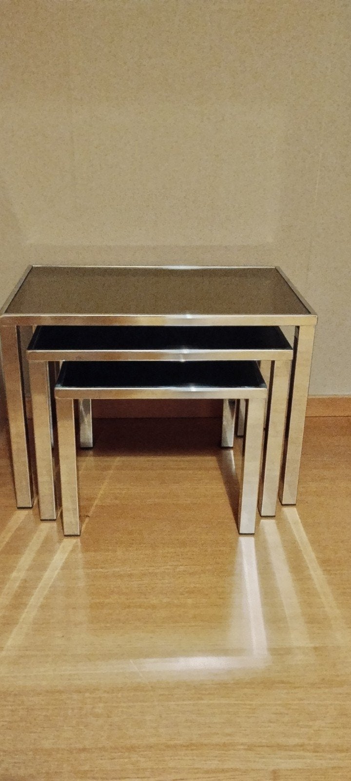 Nesting tables, Huis en Inrichting, Tafels | Bijzettafels, Glas, Ophalen