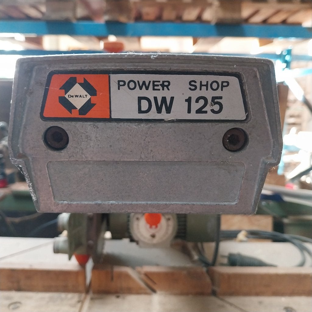 Dewalt DW125, Ophalen, DeWalt
