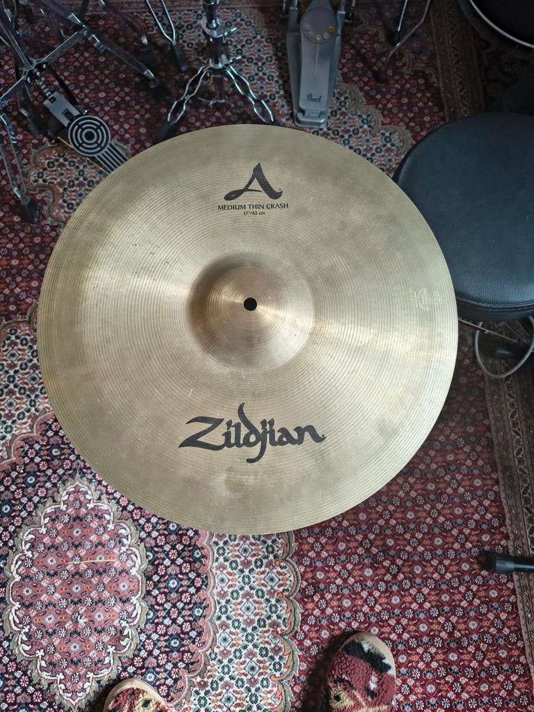 Zildjian A medium thin 17in crash, Enlèvement