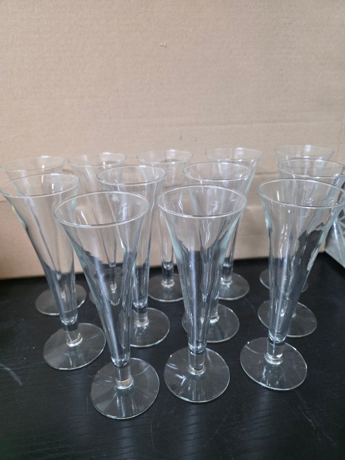 12 coupes à champagne Royal, Collections, Enlèvement