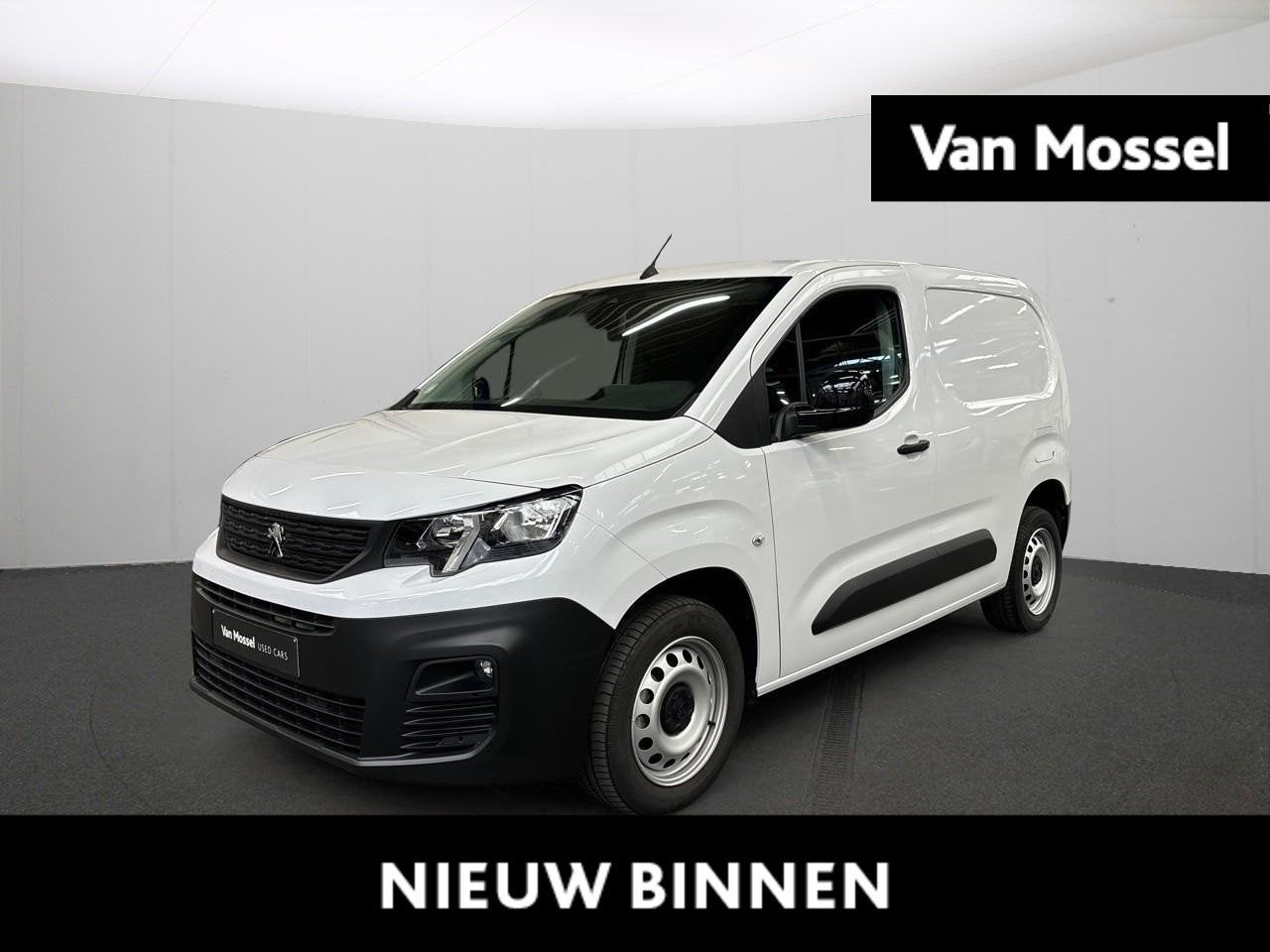 Peugeot Partner 1.5 BlueHDi +gps+camera+park pilot achteraan, Auto's, Voorwielaandrijving, Stof, Gebruikt, Zwart