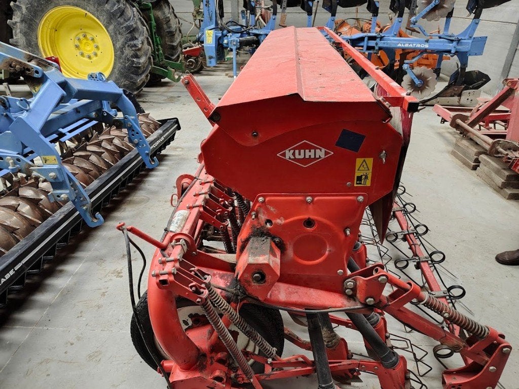 Zaaimachine nodet kuhn met rotorkopeg kuhn zaaicombinatie, Zakelijke goederen, Ophalen