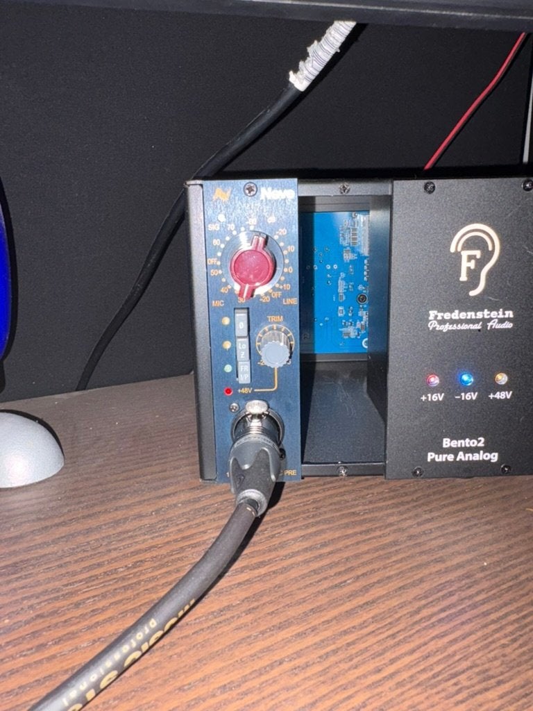 Voorversterker Neve 1073 LB, Ophalen of Verzenden, Zo goed als nieuw, Audio