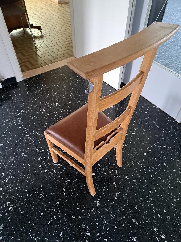 Kerkstoel, Enlèvement