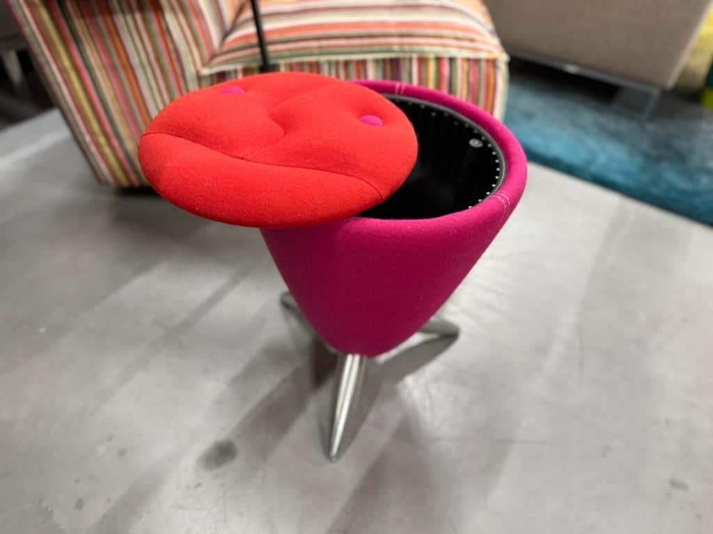 Leolux TamTam Hollow Kruk Roze rood stof Design Hocker, Huis en Inrichting, Minder dan 50 cm, Leolux, Info@leolux.nl, Rond