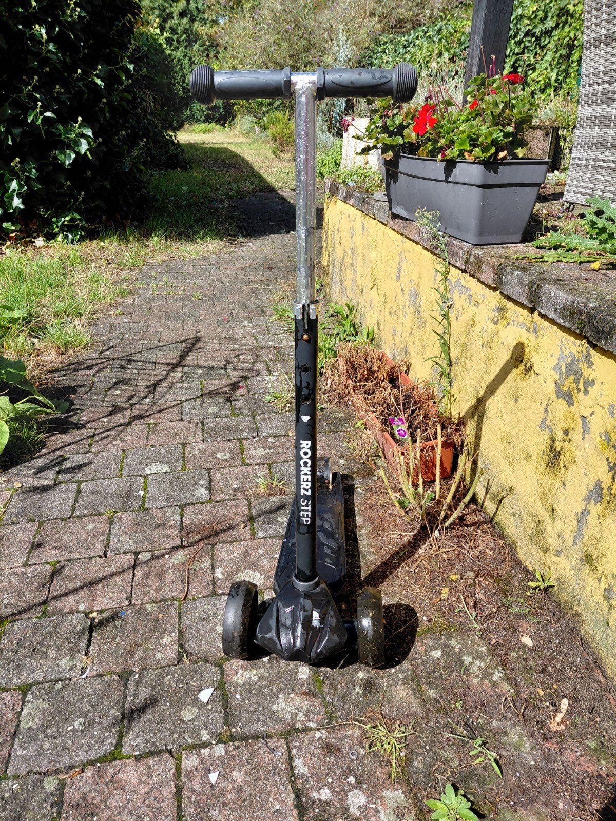 rockerz step zwart, Ophalen, Zo goed als nieuw, Gewone step, Rockerz