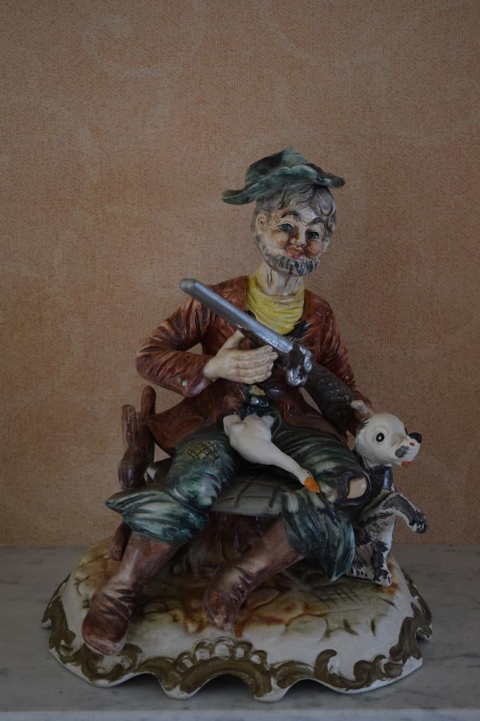 Capodimonte Beeldje 'Rustende Jager', Collections, Statues & Figurines, Enlèvement