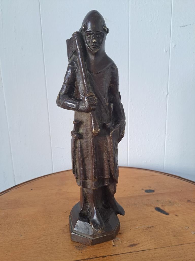 Antieke ridderstambeeld, Antiek en Kunst, Kunst | Beelden en Houtsnijwerken, Ophalen, 20 - 50 cm, Bruin, Handgemaakt