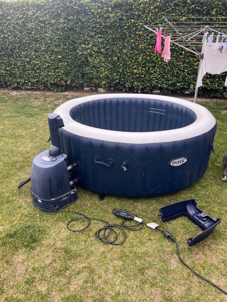 Intex pure spa bubbel therapy 4 pers 196cm, Ophalen, Gebruikt, Filter, Opblaasbaar