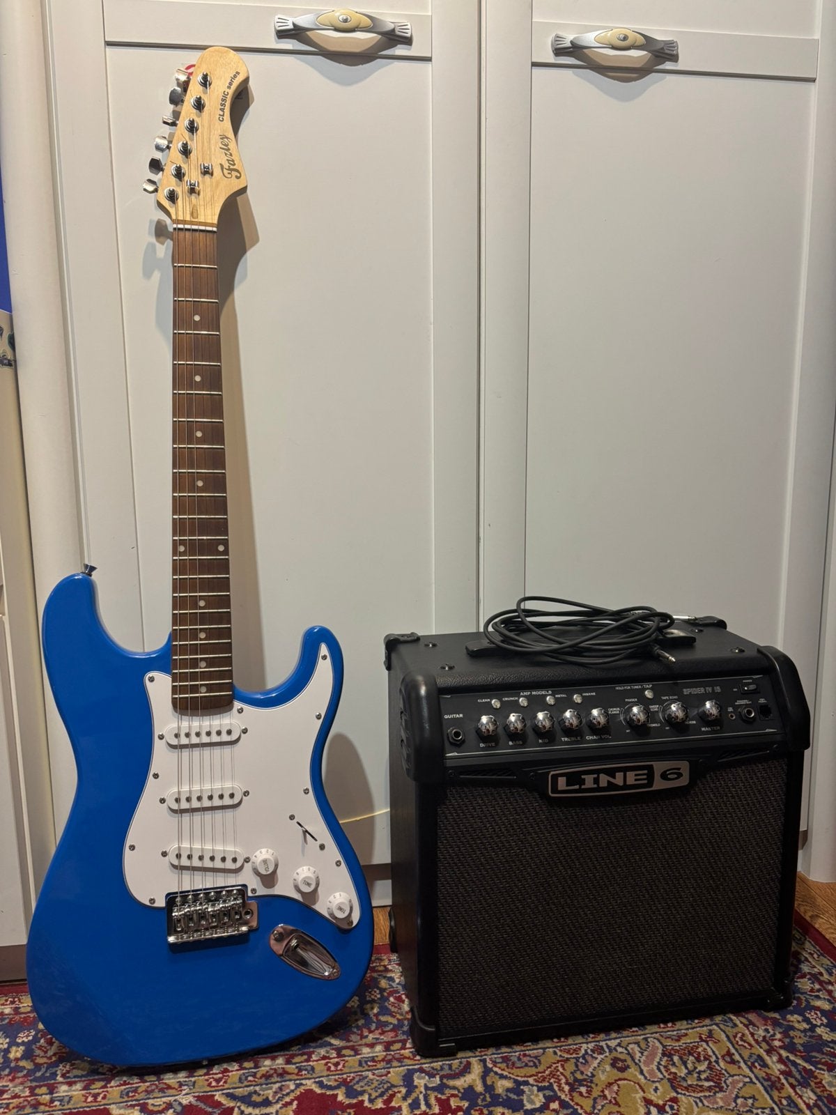 Elektrisch Gitaar Fazley + Versterker Line 6, Enlèvement, Comme neuf