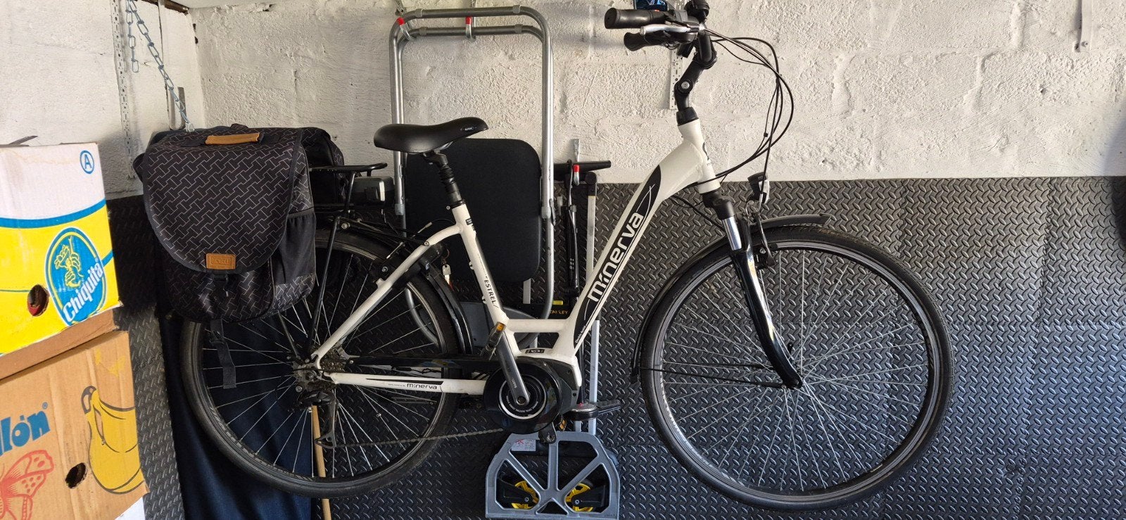 Electrische minerva fiets, Fietsen en Brommers, Ophalen, Zo goed als nieuw, Minder dan 10 versnellingen, Overige merken