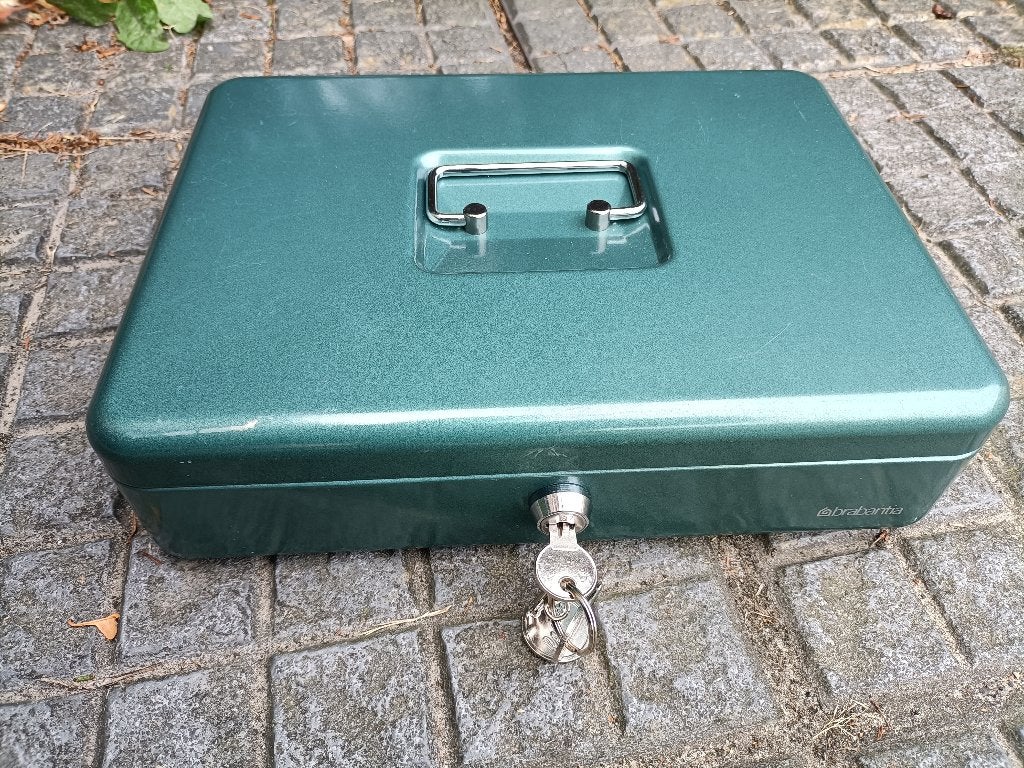 Metalen geldkoffertje, Collections, Enlèvement, Utilisé, Métal ou Fer blanc, Autres thèmes
