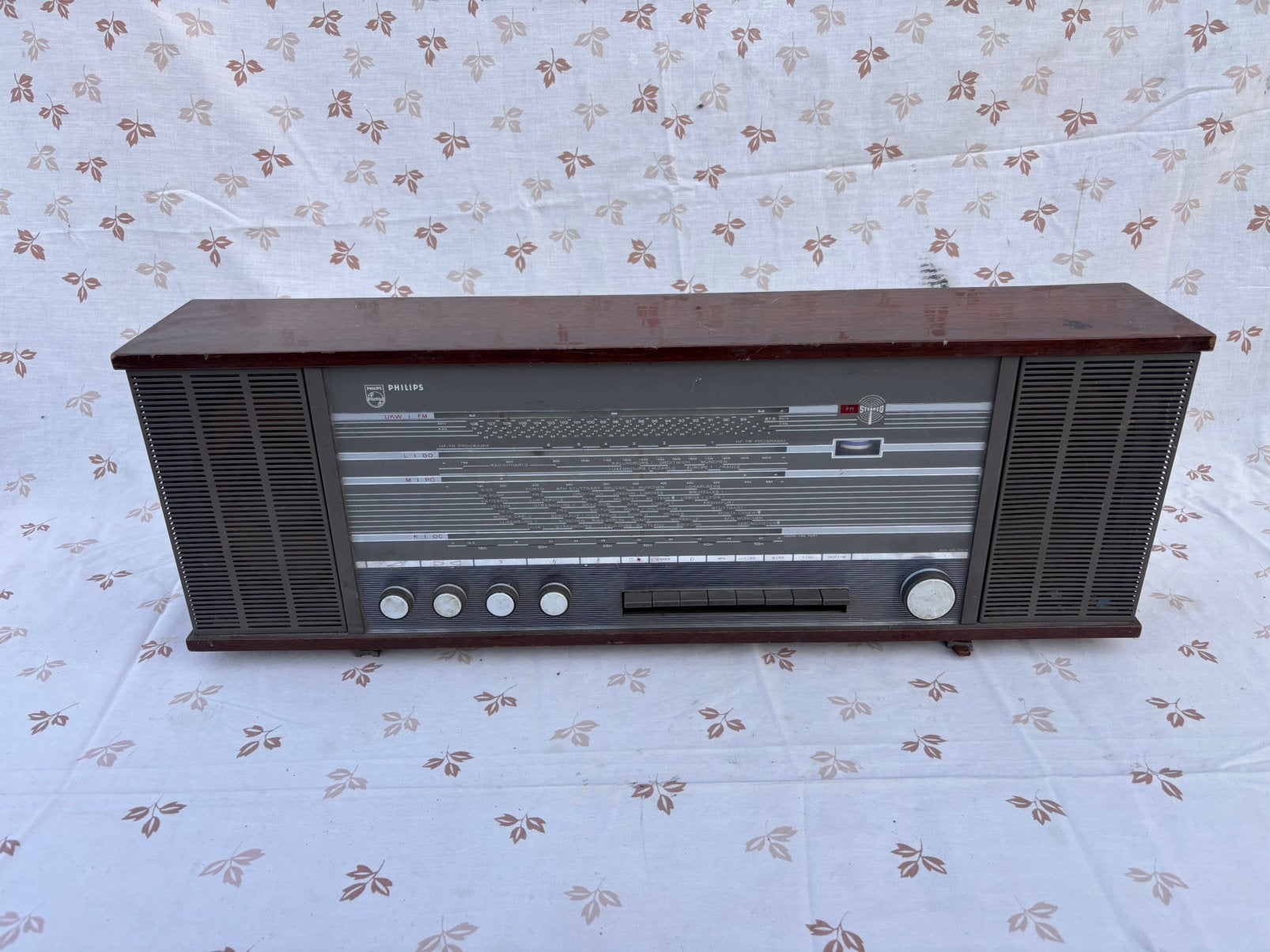 Antieke radio, Ophalen