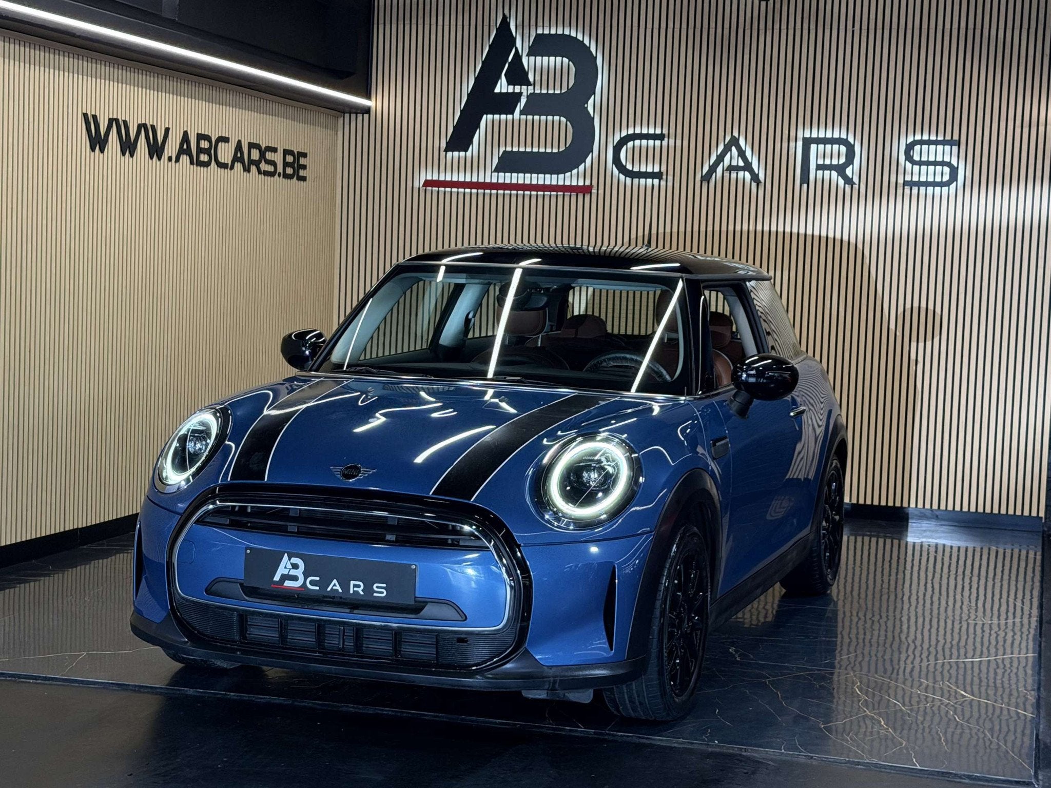 MINI Cooper 1.5i * BOITE AUTO * GARANTIE 12 MOIS * FACE LIFT, 4 zetels, Euro 6, Leder, Cooper