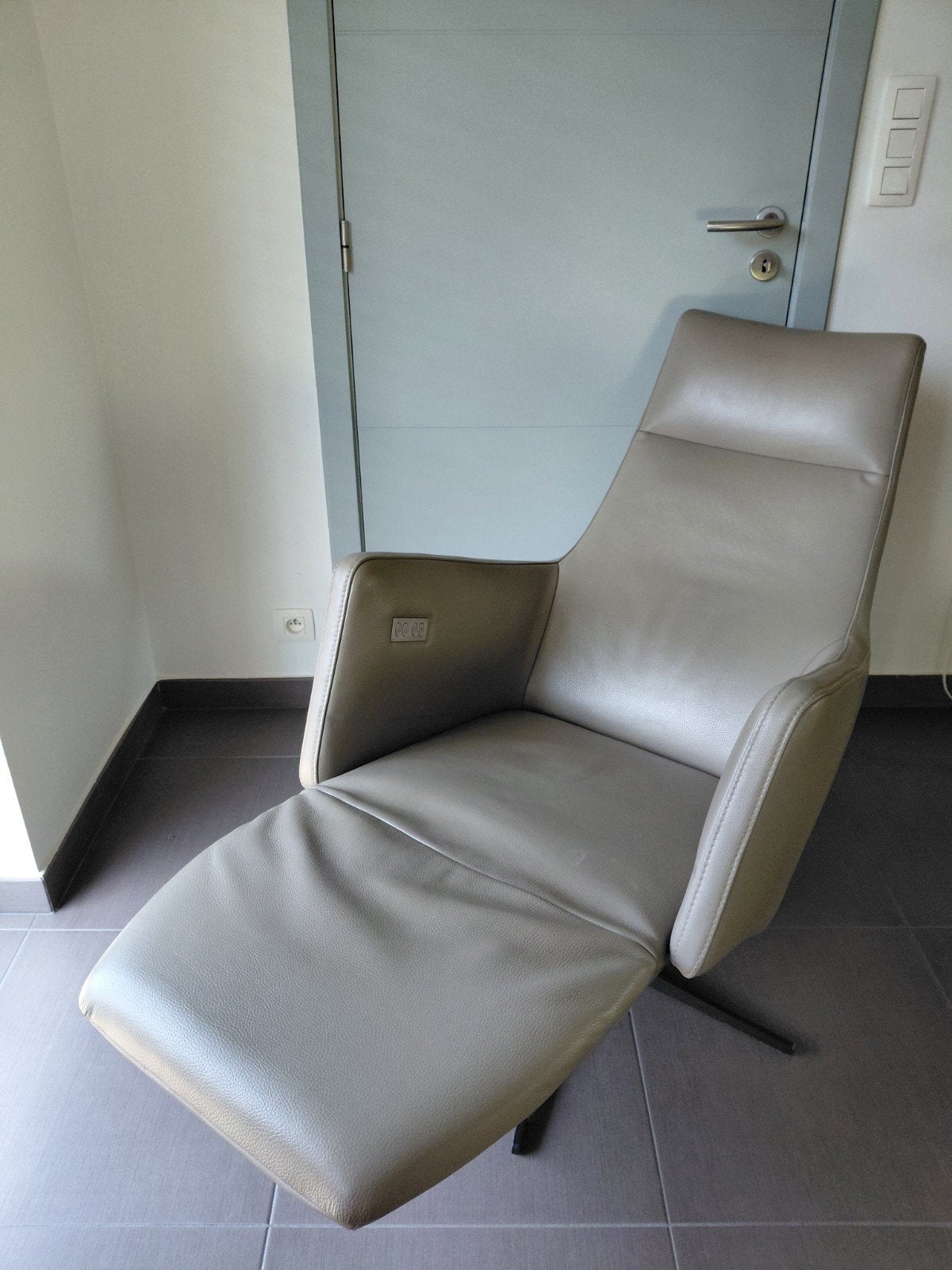 Elektrische relax zetel leder, Huis en Inrichting, Fauteuils, Ophalen