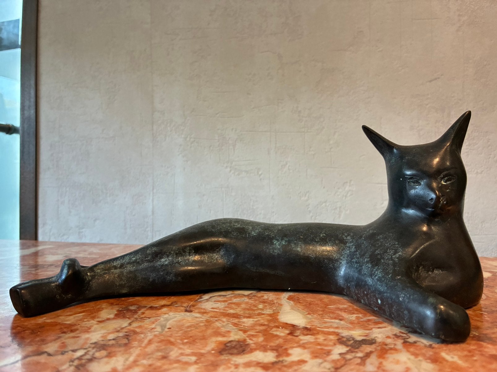 Bronze Chat Allongé - Pierre Chenet, Antiquités & Art, Enlèvement ou Envoi, Bronze