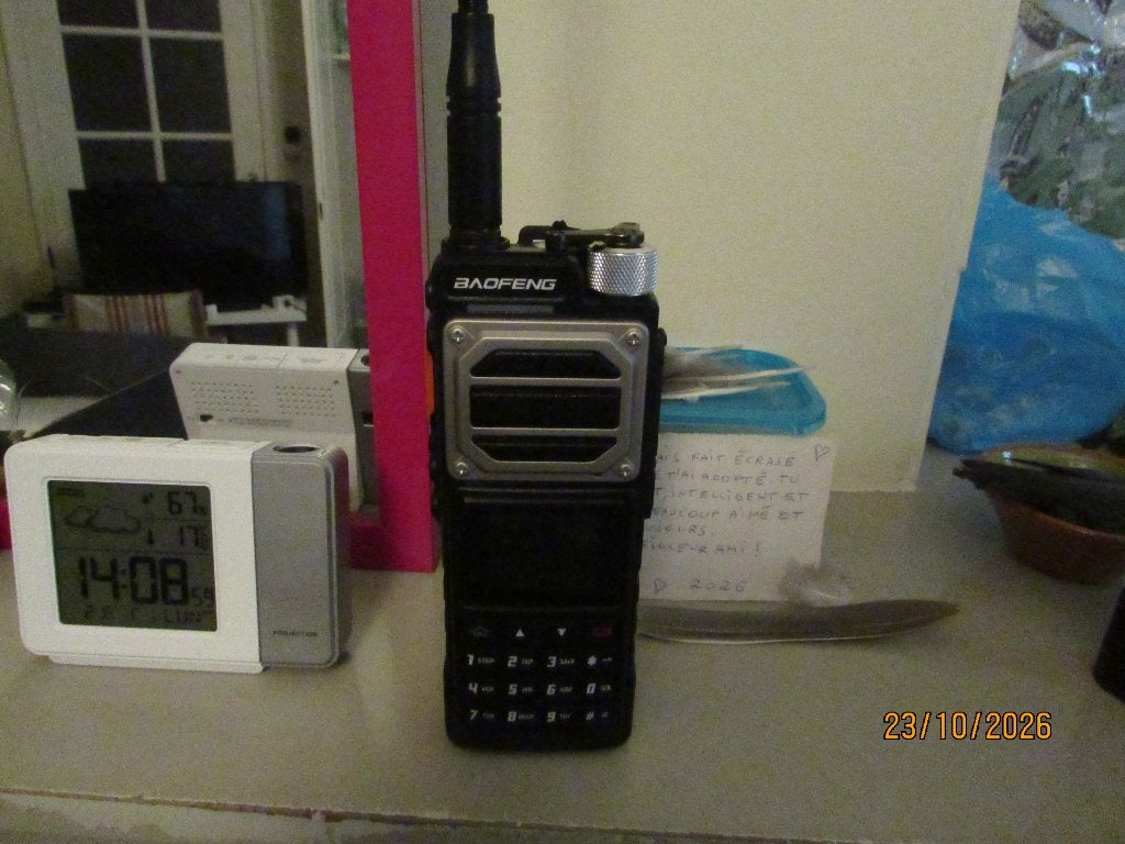 BAOFENG PRO DUAL BAND ET RECEPTION AVIATION, Télécoms, Enlèvement, Comme neuf, Talkie-walkie ou Walkie-talkie, Fonction mains libres