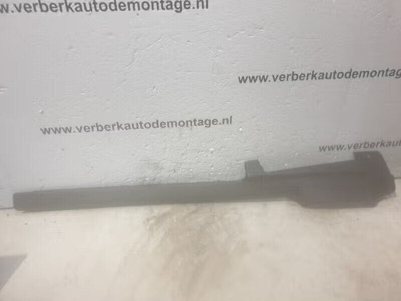 BEKLEDING instaplijst links voor 80 (B4) (893-853-905-d), Enlèvement ou Envoi, Auto-Union-Straße 1, 85057 Ingolstadt, DE, Info@audi.de