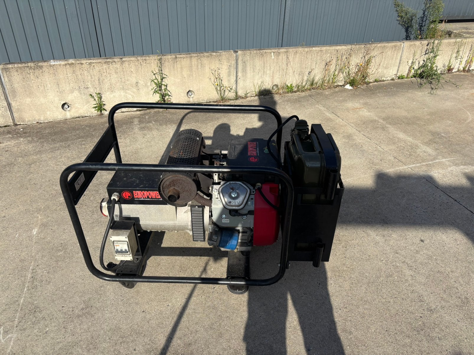 , grouper électrogène Europower, Enlèvement, Comme neuf, Essence