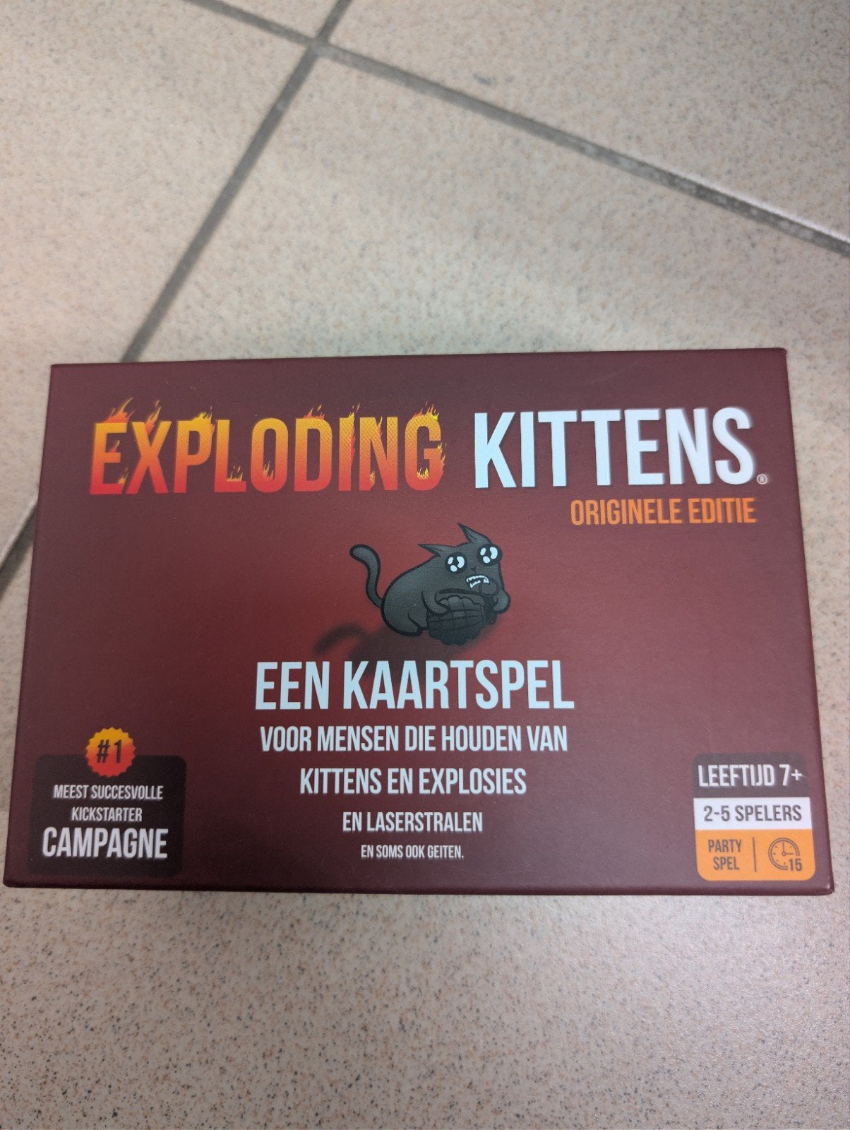 Exploding kittens gezelschapsspel, Ophalen