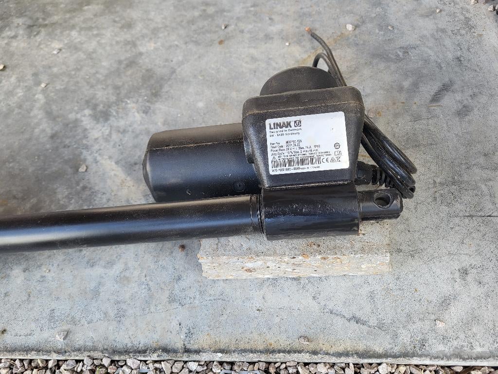 Linak elektrische actuator, Ophalen, Nieuw