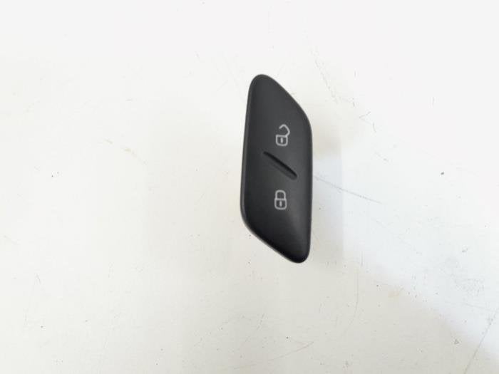 Centrale deurvergrendeling Schakelaar van een Volkswagen Pol, Gebruikt, -, Volkswagen, -