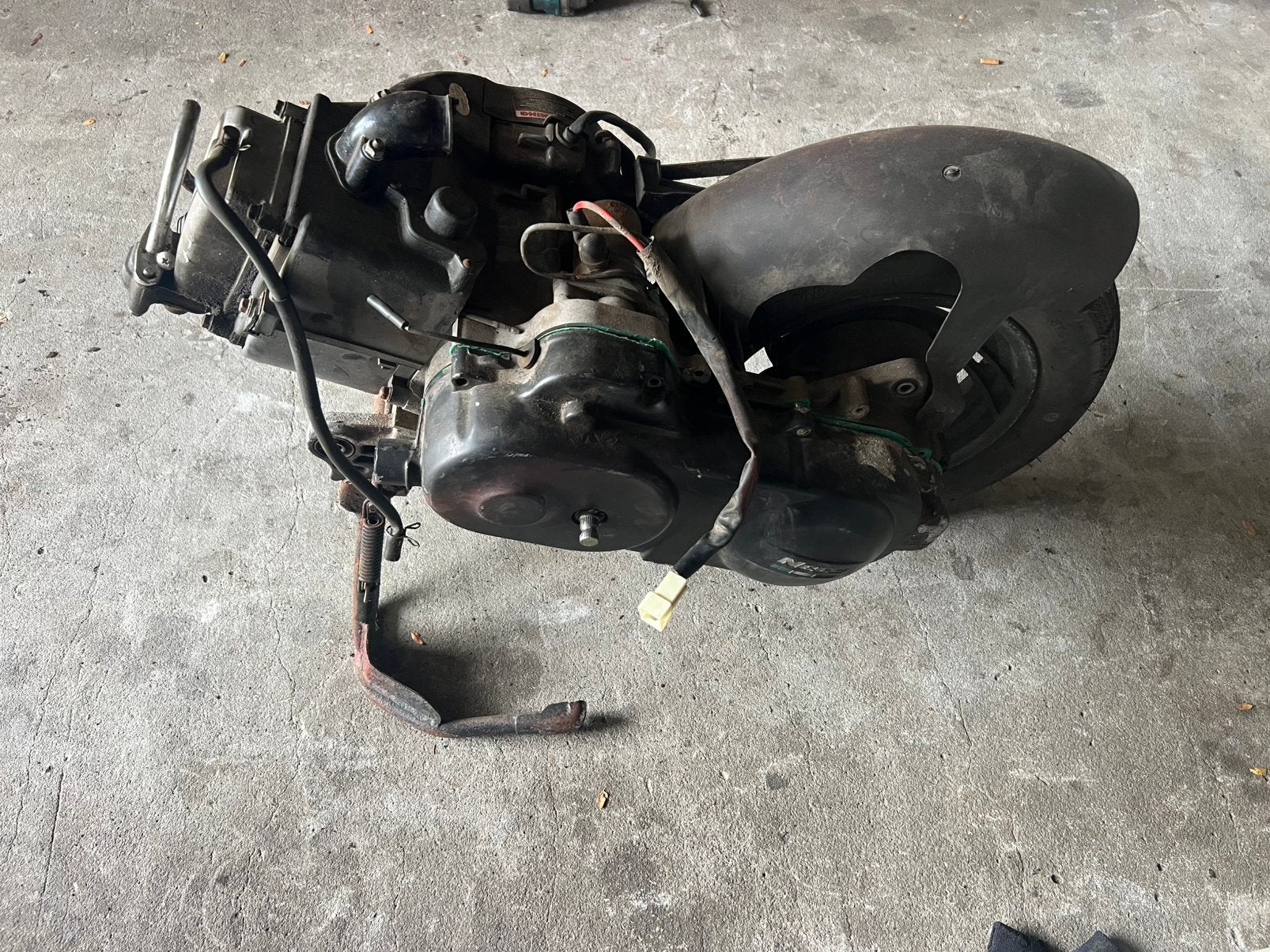 Gy6 motorblok 10 inch, Fietsen en Brommers, Brommeronderdelen | Scooters, Ophalen, Zo goed als nieuw