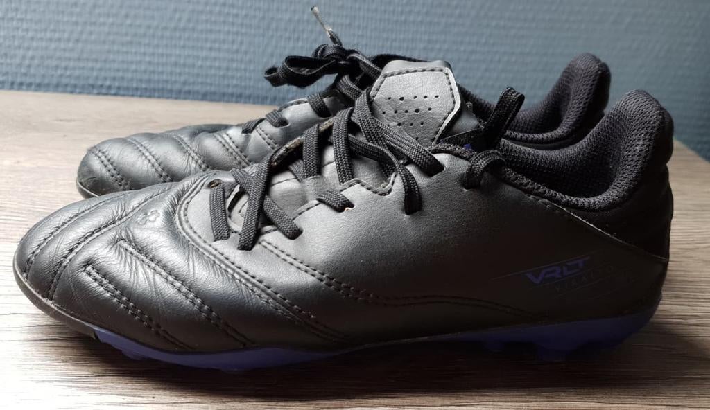 Voetbalschoenen: Nike (mt 46) & Kipsta (mt 37), Vêtements | Hommes, Chaussures, Enlèvement ou Envoi, Kipsta, Porté, Chaussures de sport