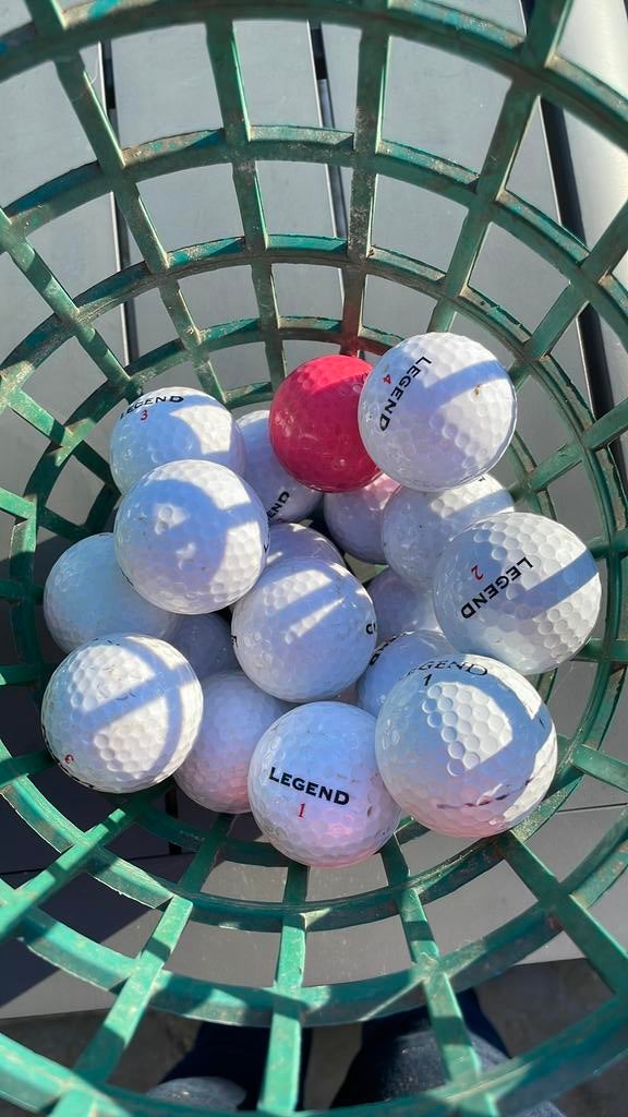 Lot de balles de golf Legend, Sports & Fitness, Golf, Enlèvement, Utilisé, Balle(s), Autres marques