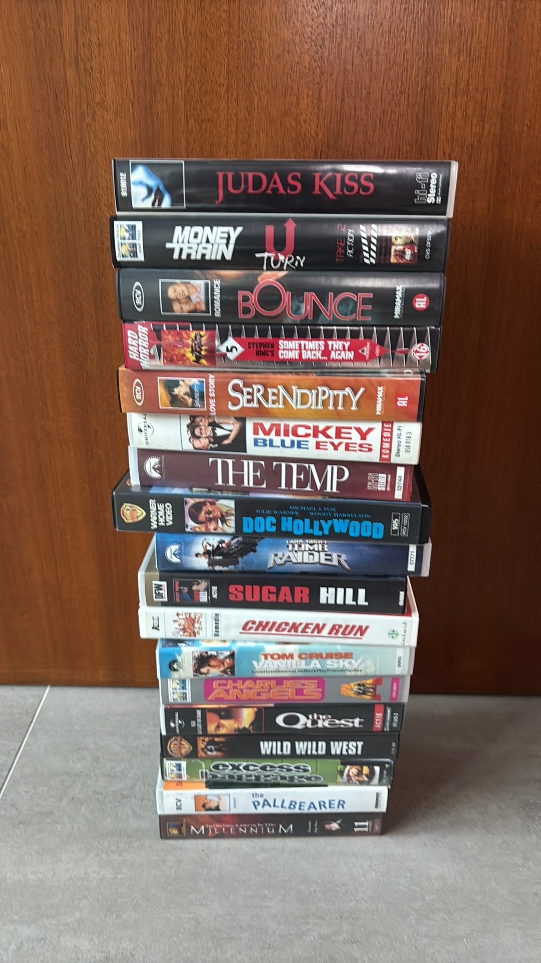 Gratis 18 VHS films, Cd's en Dvd's, VHS | Film, Ophalen of Verzenden, Actie en Avontuur, VHS, Gebruikt
