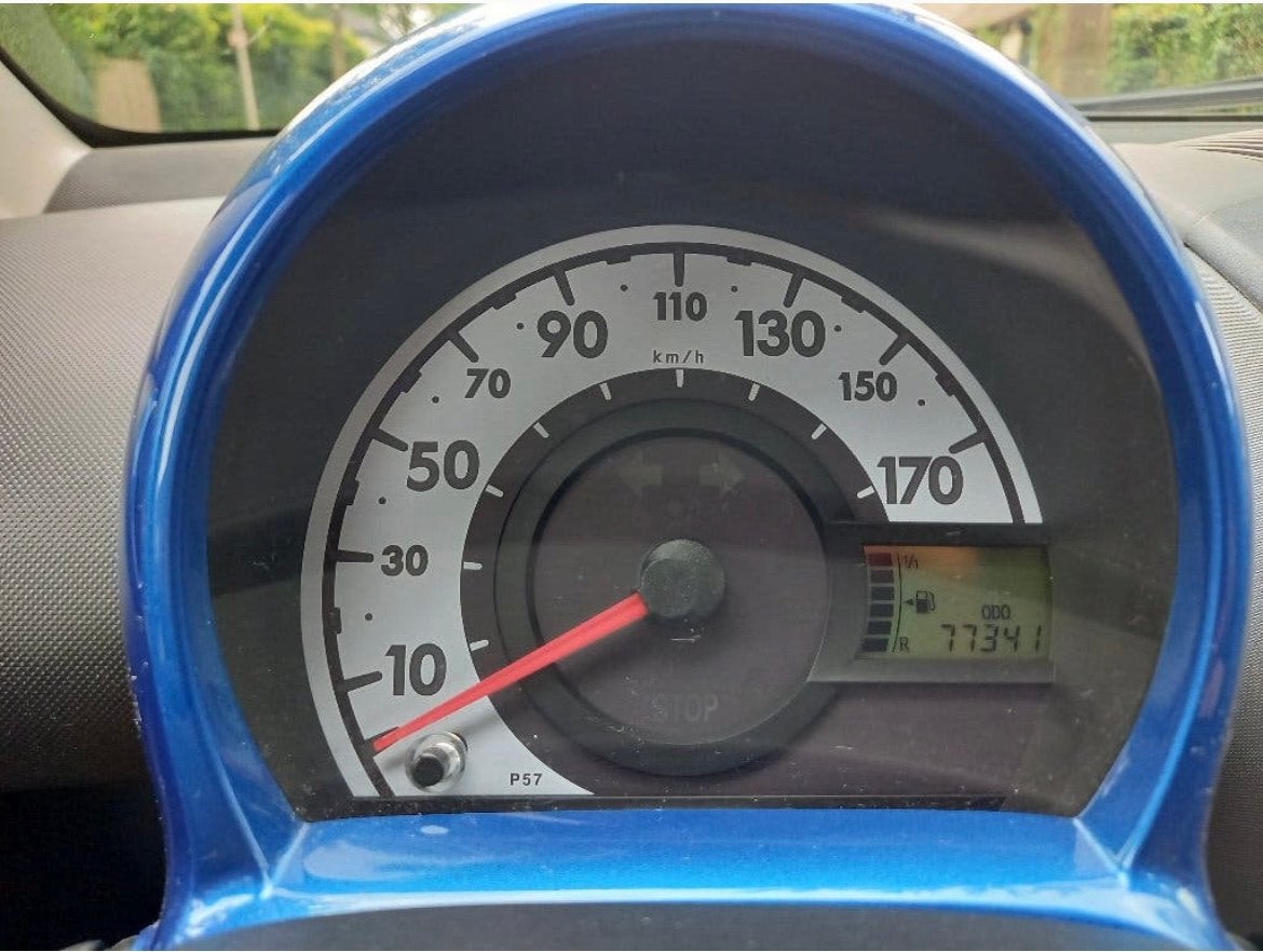 Citroën C1 1.0 Benzine – 2008 – Slechts 77.00km gekeurd vvk, Autos, Argent ou Gris, Achat, 50 kW, C1
