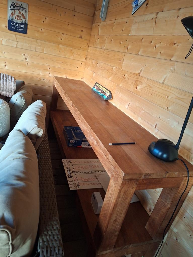 Teak banken voor binnen, Enlèvement