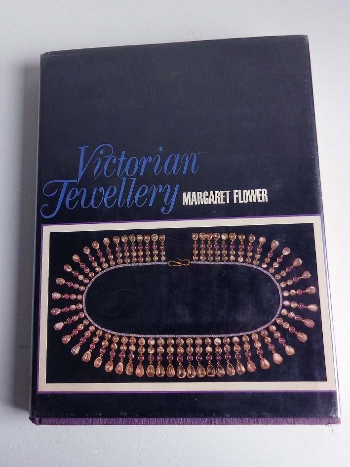 Victorian Jewelry, Ophalen, Zo goed als nieuw