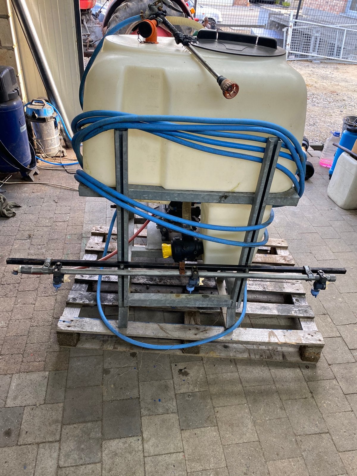 Spuitmachine mini tractor, Ophalen