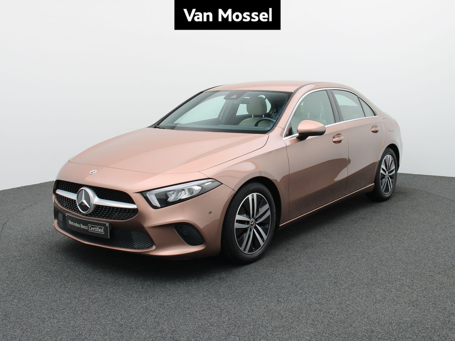 Mercedes-Benz A 180 Business Line + LEDER + SENSOREN + CAMER, Auto's, Gebruikt, 136 pk, https://public.car-pass.be/vhr/ec9f58ef-848d-4507-92d1-a8d206e3e385