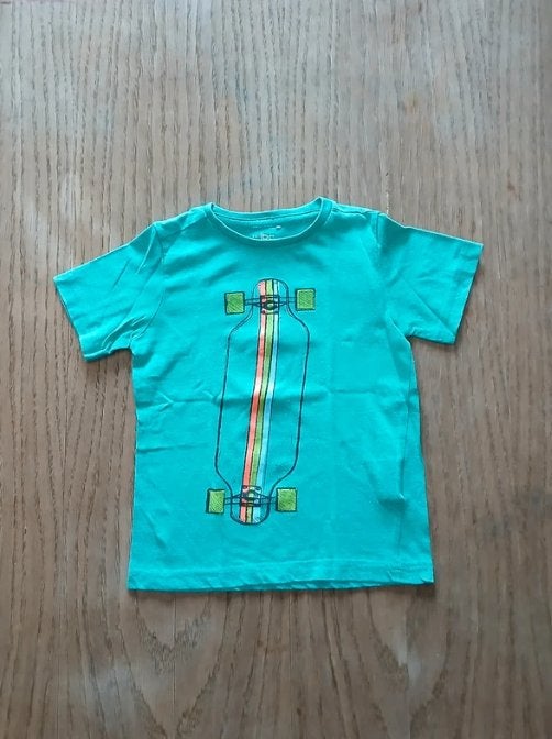 JBC Groen T-shirt met Skateboard Print (Maat 104 / 4 jaar), Kinderen en Baby's, Gebruikt, Jongen of Meisje, JBC, Ophalen of Verzenden